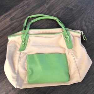 Boulevard Travel Tote with Zippper